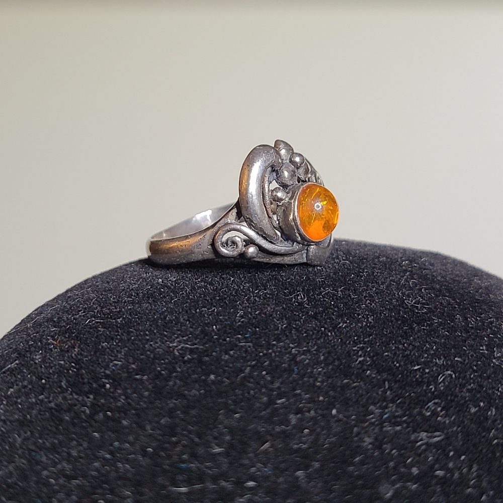 Amber Swirl Bezel Silver Ring - Picture 2 of 6